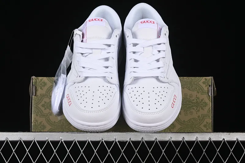 All categories Air Jordan Jordan series basketball shoes Air Jordan 1 Low Travis Scott x Fragment Design x Air Jordan 1 Low OG SP AJ1 Joe 1 Gucci joint-all white low-top cultural casual sneakers LJ5188-014